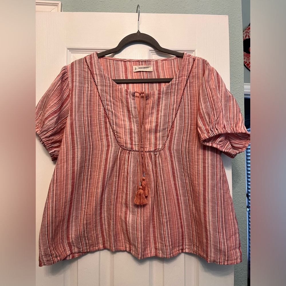 Cute peasant top.